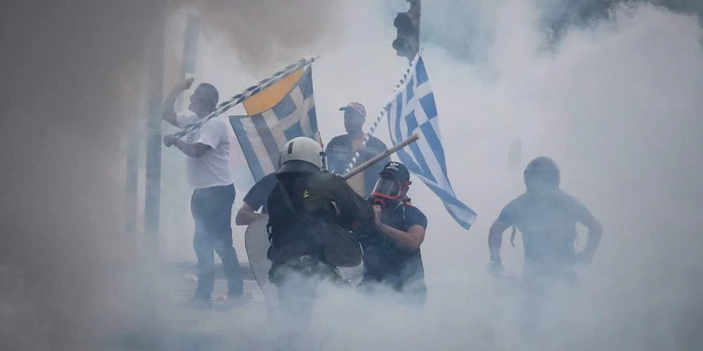 ΔΕΘ 2018: Αποπνικτική η ατμόσφαιρά μέσα στην Έκθεση από τα χημικά